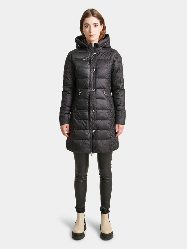 ROCKANDBLUE BEAM BARE Czarny puchowy płaszcz o bardzo wąskim kroju z kapturem bez obszycia