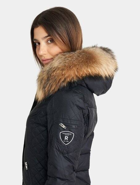 ROCKANDBLUE KESHA 110 cm - Płaszcz w kolorze czarnym  z kapturem i kołnierzem z jenota