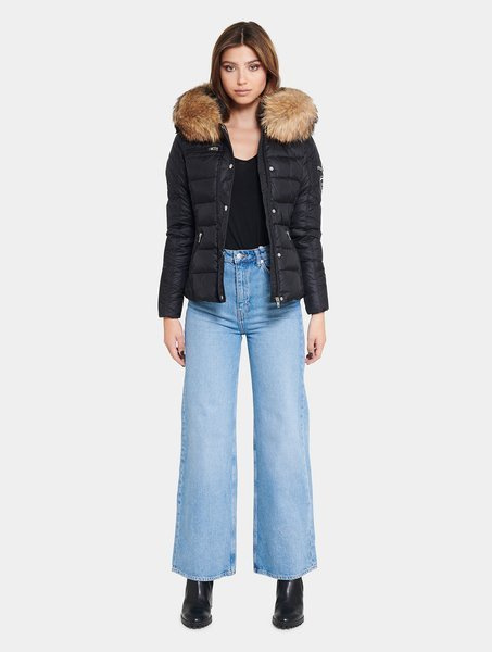 ROCKANDBLUE ZORA 63 cm- Krótka, ciepła kurtka puchowa na zimę o bardzo wąskim kroju z kapturem i kołnierzem z jenota