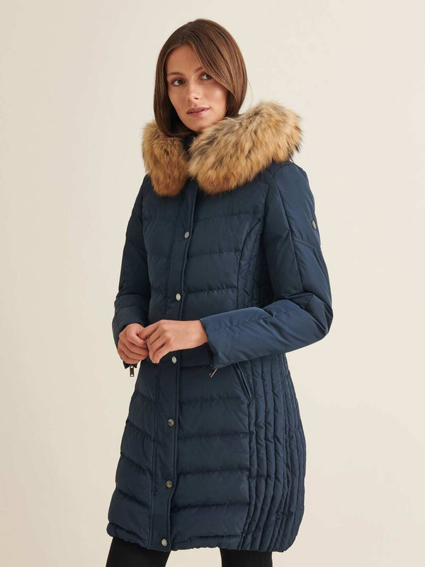 SAKI EVELYN 95 cm - Damski granatowy puchowy płaszcz z kapturem i z jenotem