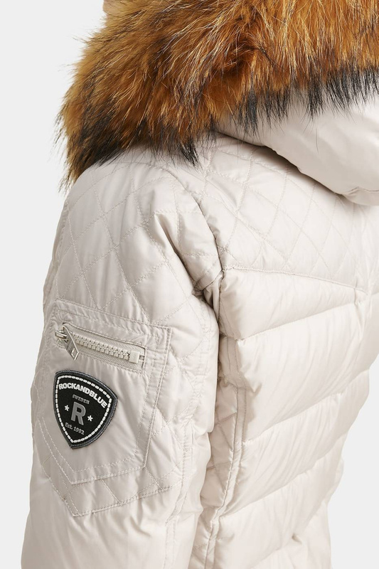 ROCKANDBLUE BEAM 90 cm - Damski puchowy płaszcz z kapturem o bardzo wąskim kroju