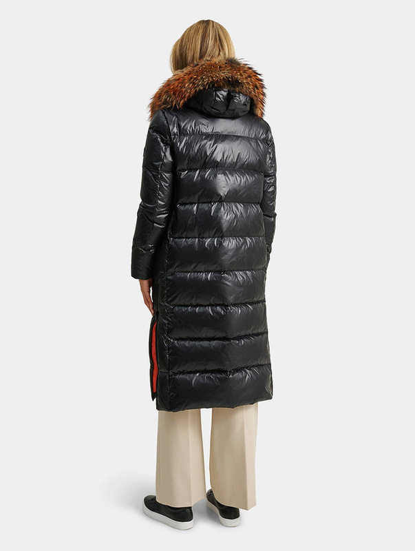 ROCKANDBLUE AIDEEN 112 cm - Długi płaszcz oversize w kolorze czarnym z kołnierzem z jenota.